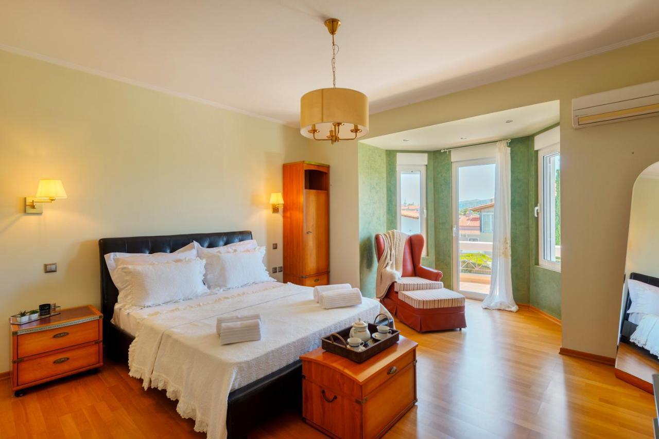 The Painters Luxurious Villa Ανάβυσσος Εξωτερικό φωτογραφία