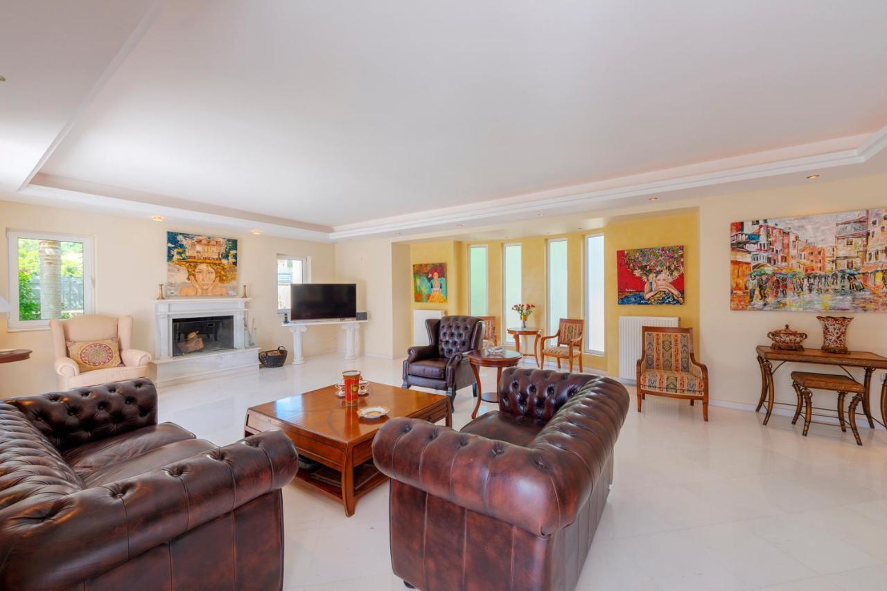 The Painters Luxurious Villa Ανάβυσσος Εξωτερικό φωτογραφία