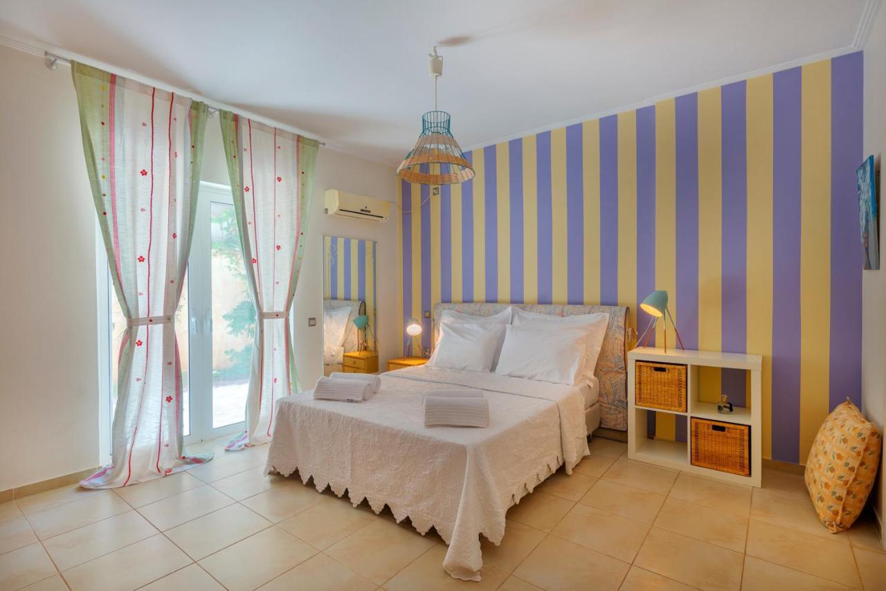 The Painters Luxurious Villa Ανάβυσσος Εξωτερικό φωτογραφία